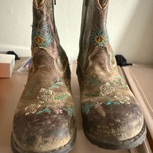 Embroidered Floral Women's Boots